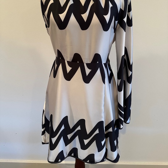 Alexis Elina Dress - Picture 6 of 14